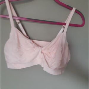 Additionelle Cozy bralettes